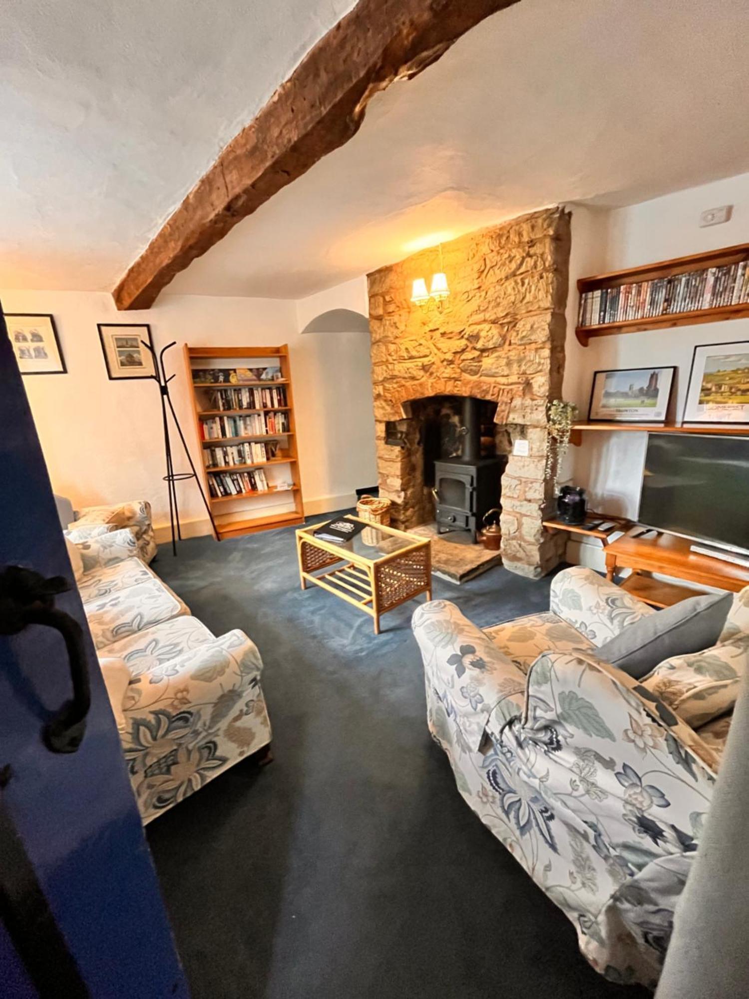 The Snuggery Cottage Taunton Exterior photo